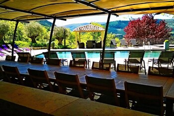 Le Mas Des 5 Fontaines. Chambres D'hôtes Dining