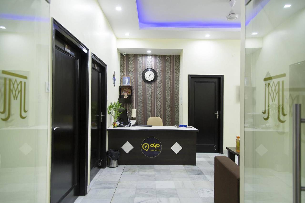 Oyo Premium Shyam Nagar 