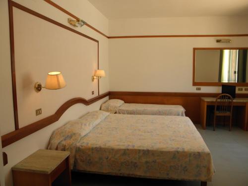 Hotel Waikiki 
