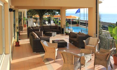 Lion's Hotel 