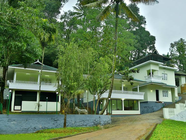 Aruvi Resort Munnar 