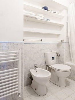 Case Vacanze Lerici Centro Bathroom