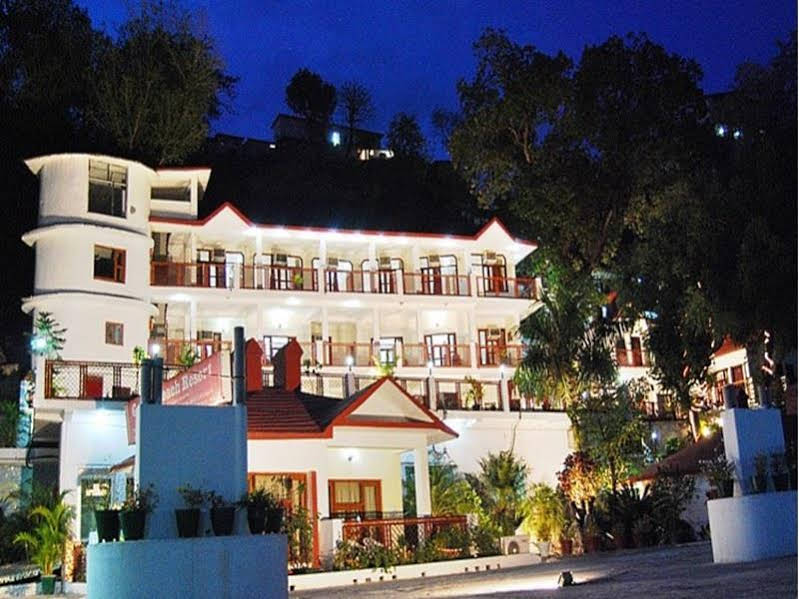 Ganga Beach Resort (گانگا بیچ ریزورت) 