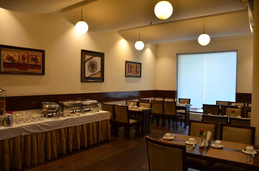 Deventure Hotel 