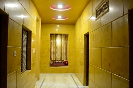 Hotel Qutub Villa 