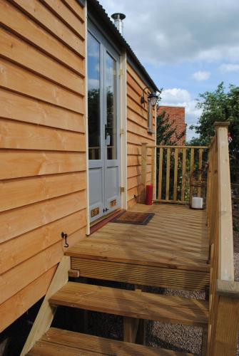 Little John's Petite Cosy Cabin 