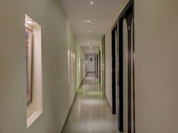Oyo 3465 Hotel Pearl Hallway
