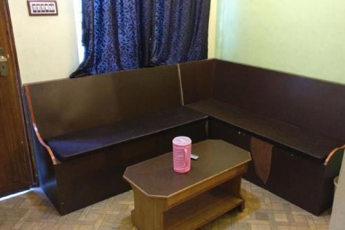 2 Br Guest House In Upper Bazaar Ooty By Guesthouser 