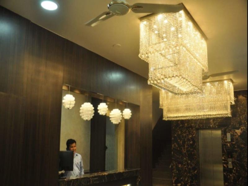 Hotel Manas Continental 