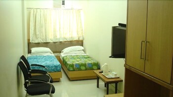 Bentley Hotel Churchgate Guestroom