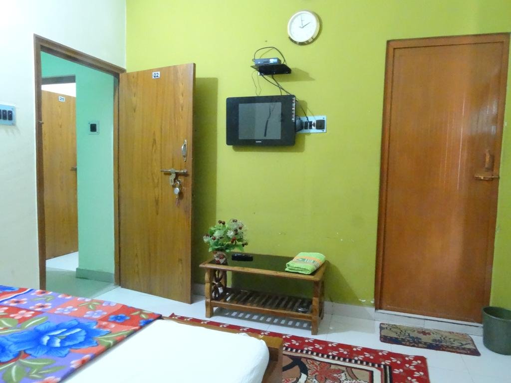 Shanti Neer Lodge 