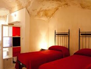 Casa Grotta Sognare Matera Guestroom