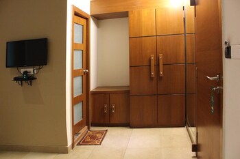 Oyo 4454 B&b Hotel In-Room Amenity