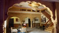 Meera Mahal Hotel 