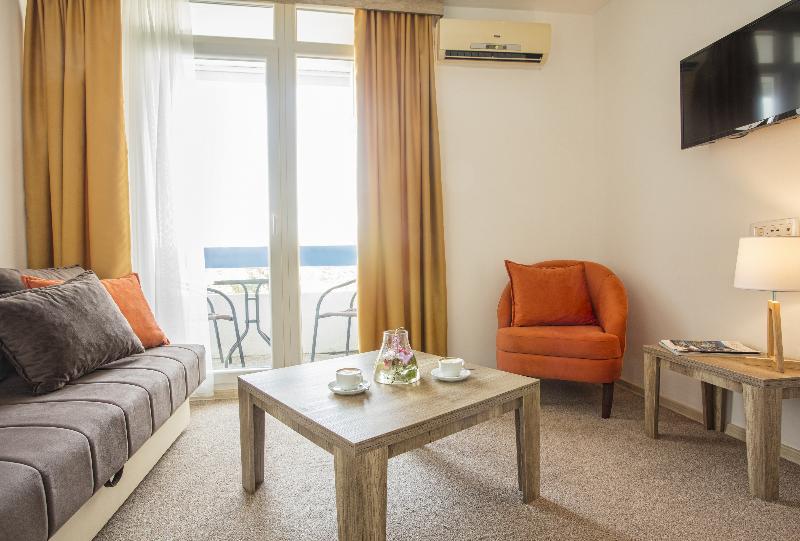 The Long Beach Hotel Montenegro ( لونگ بیچ هتل مونتنگرو) Room