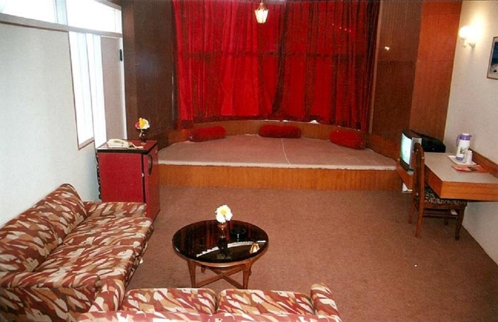 Hotel Barog Heights 