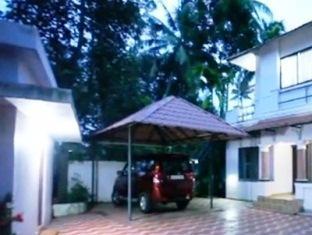 Silver Sands Lakeview Homestay Resort 