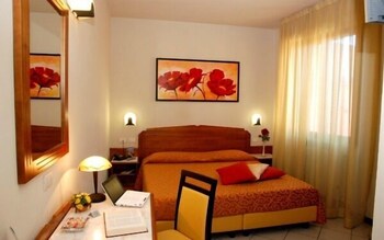 Hotel Marzia Guestroom