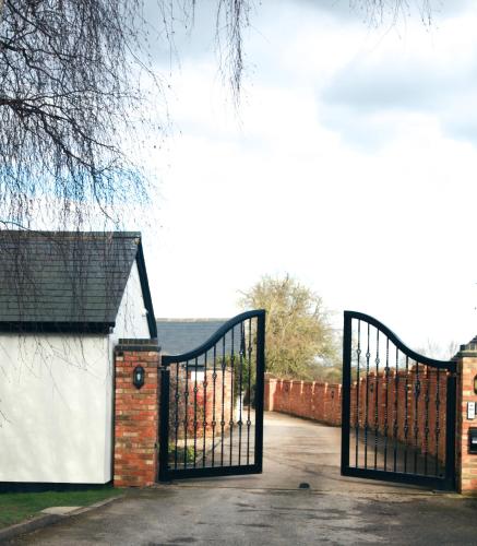 Manor Farm Mk 