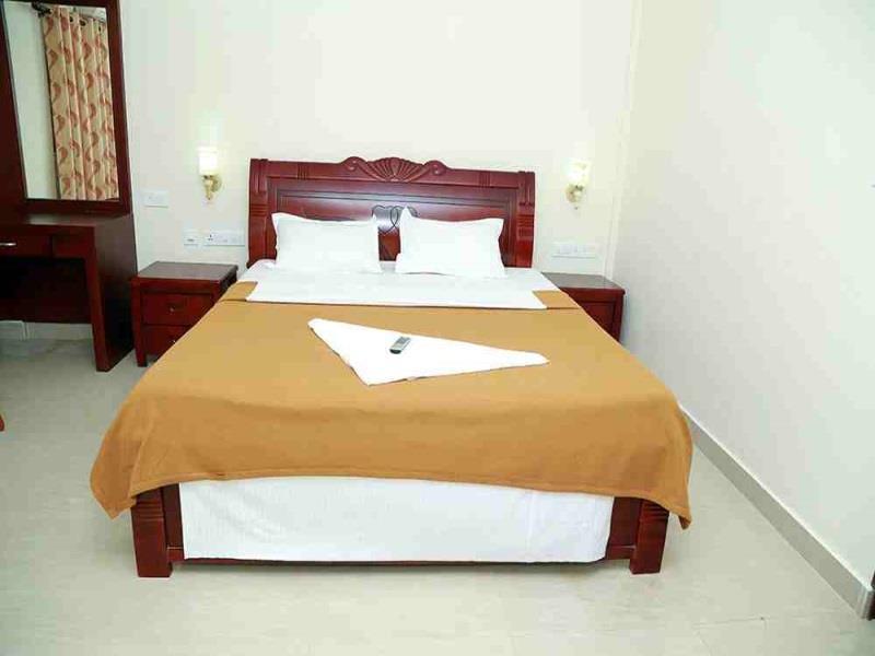 Thachaparambil Residency 