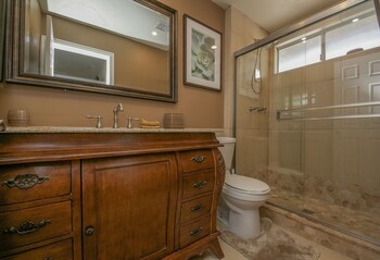 4br 9m To Vegas Strip With Spa (۴بر ۹م تو وگاس استریپ با اسپا) Bathroom