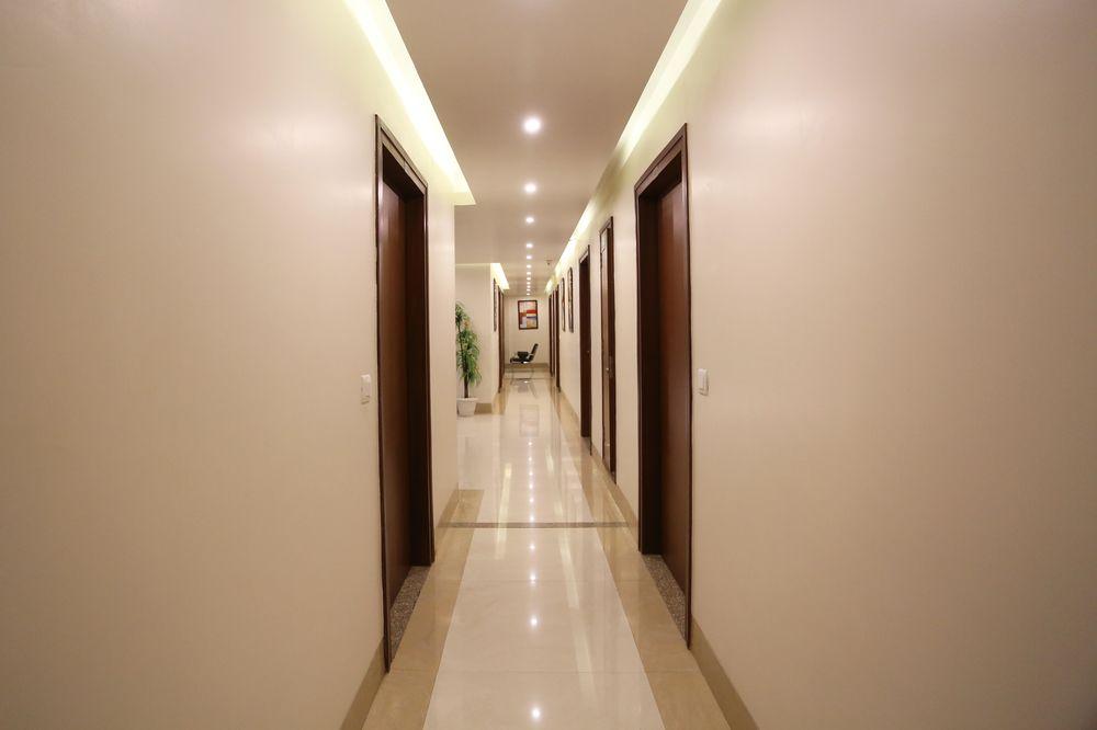 Fabhotel Zineb Sector 122 