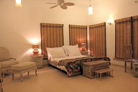 Jamwai Resort 