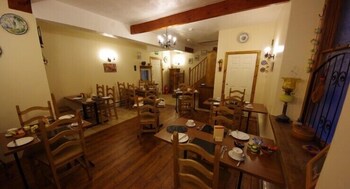 The Strathmore Breakfast Area