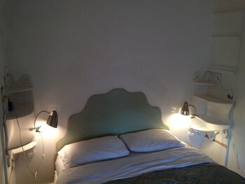 Herbivorian House Guestroom