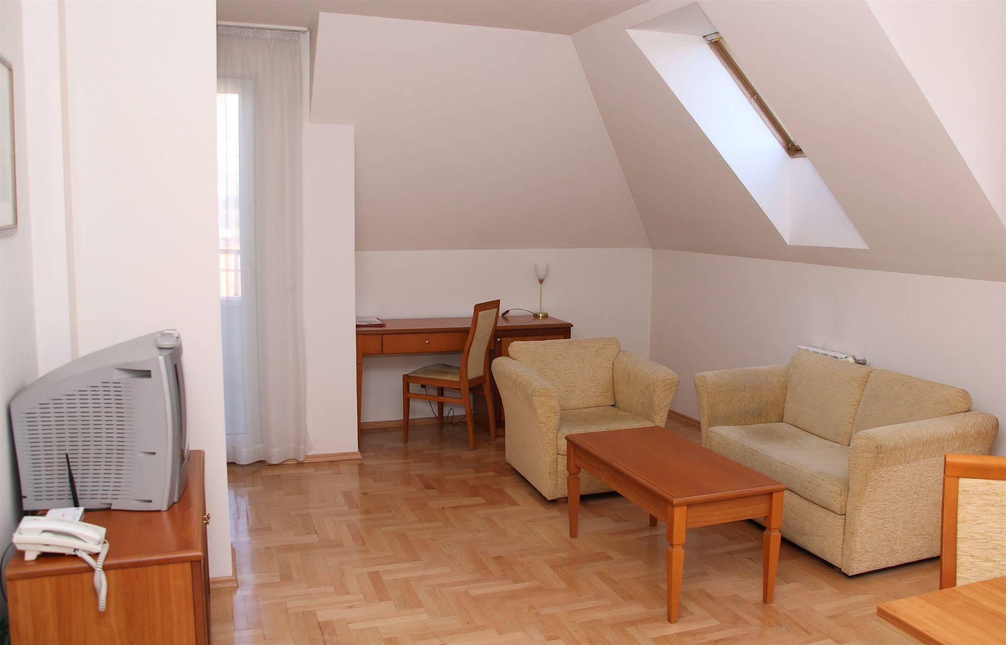 Dunav Apartment House 