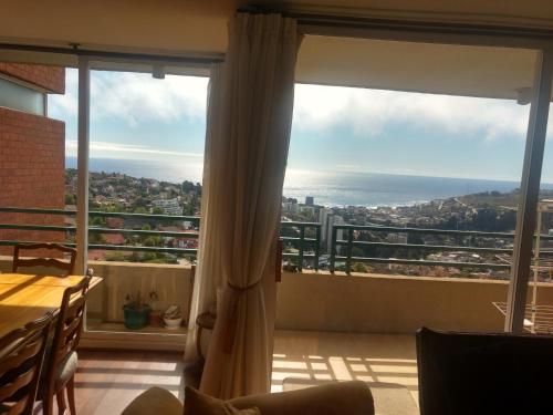 Amplio Departamento Reñaca Para 6 Personas Con Piscina Viña Del Mar 