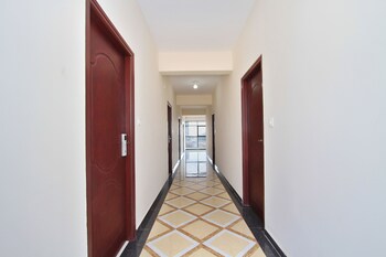 Oyo 9559 Hotel New Fort Hallway