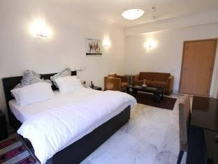 Luxury Suites And Hotels Park Front 