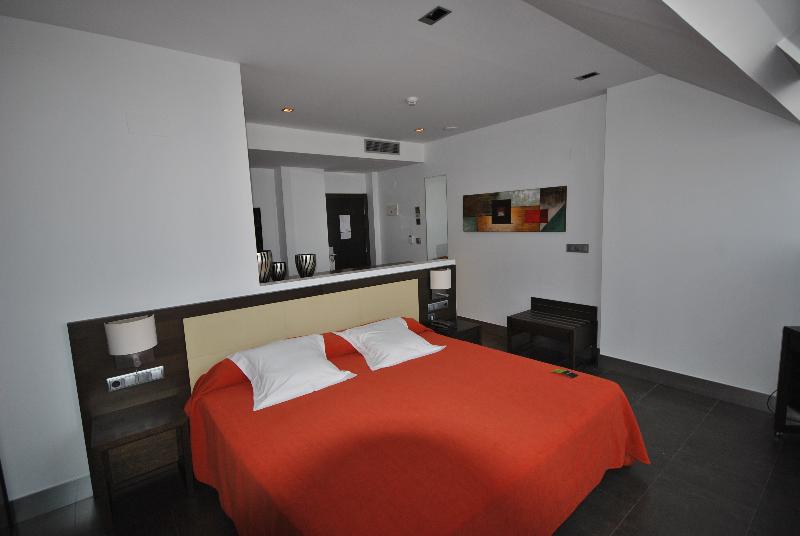 Hyltor Room