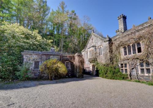 The Gatehouse ( گاتهوس) 