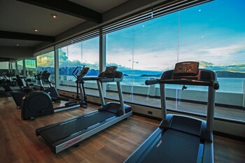 Two Seasons Coron Bayside Hotel (توو سیزنس كورون بیسید هتل) Gym