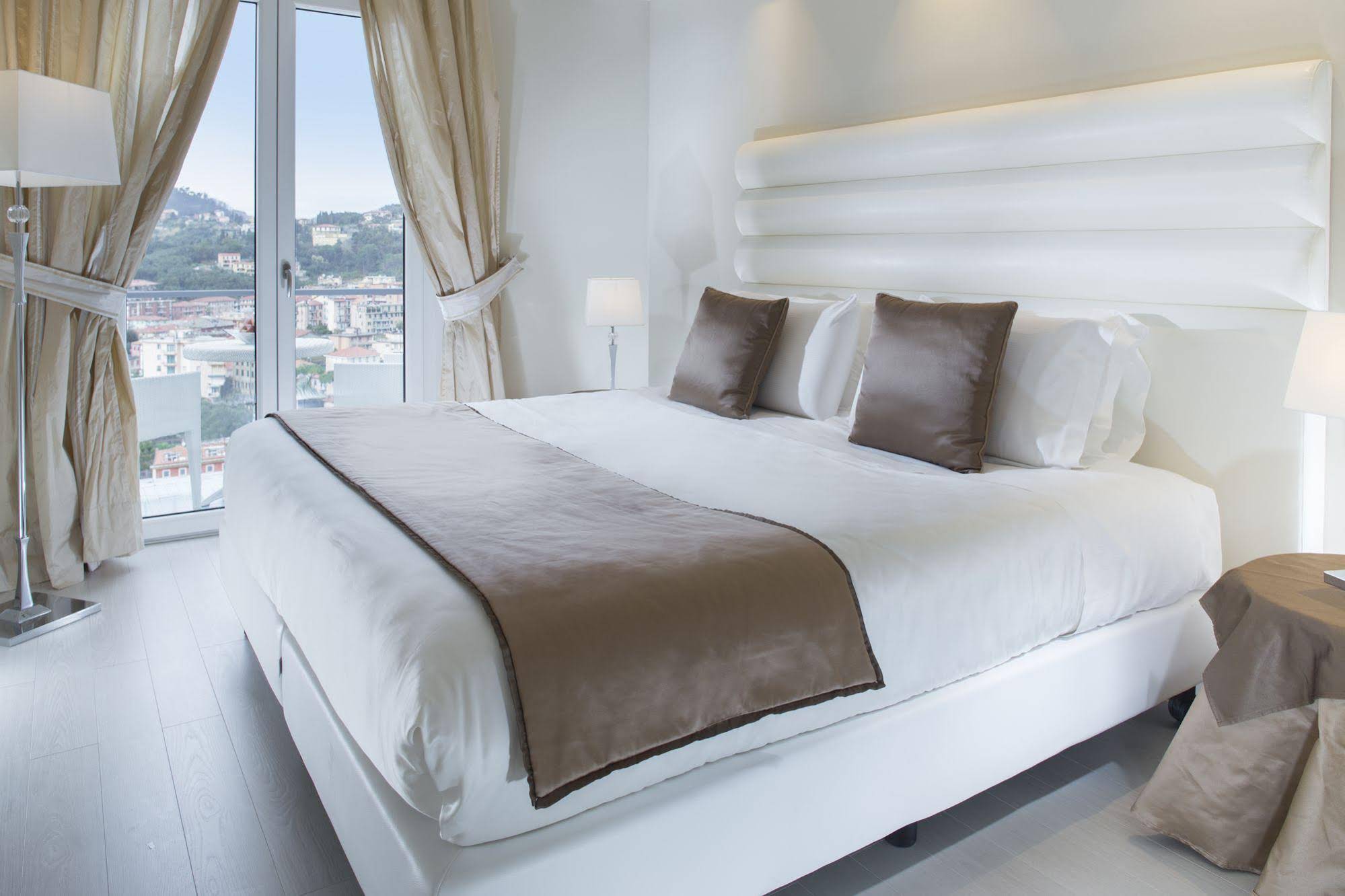 Europa Grand Hotel 