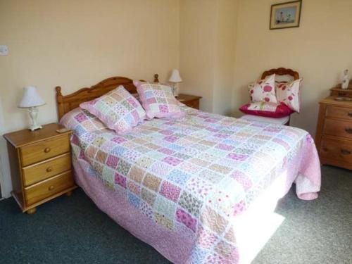 York Cottage Wooler 