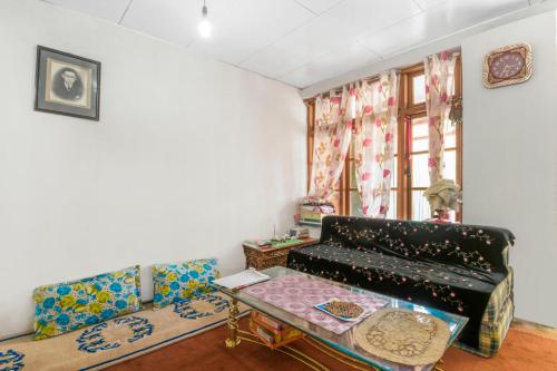 1 Br Guest House In Zangsti Leh By Guesthouser 