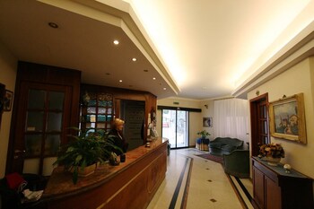 Hotel Dora Reception Hall