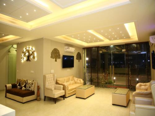 Anandam Clarks Inn Suites Vrindavan 