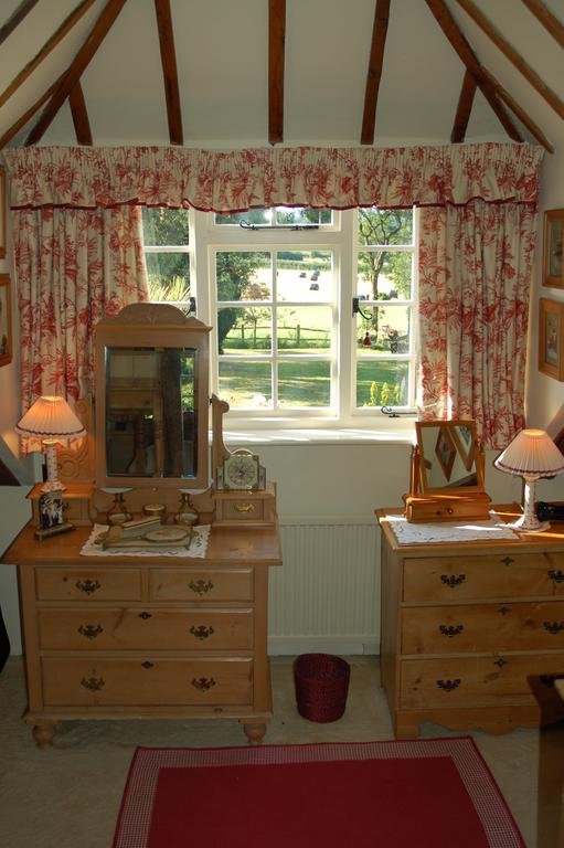 Clayton Wickham Farmhouse 