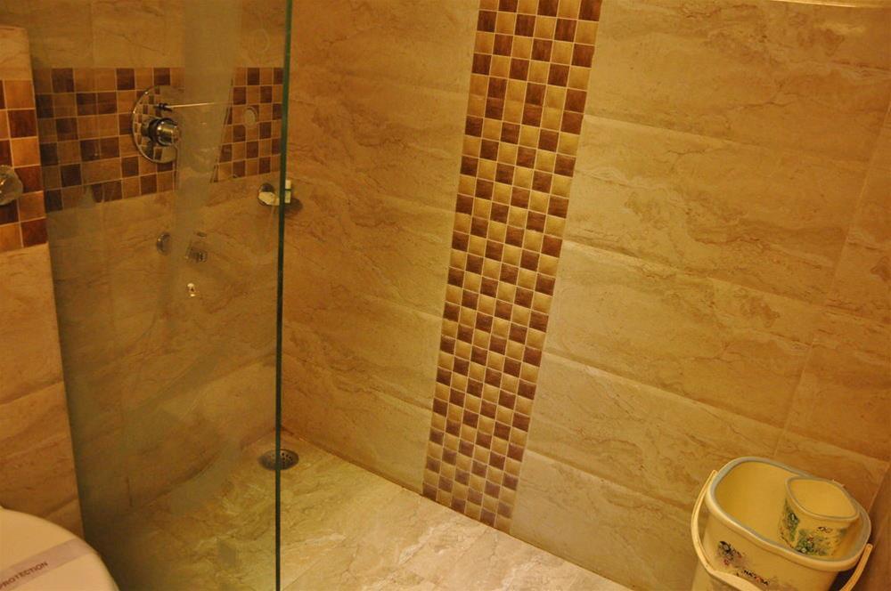 Oyo Premium Gwalior City Centre 
