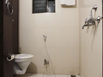 Oyo 4822 Hotel Pratap Residency (اویو ۴۸۲۲ هتل پراتاپ رسیدنكی) Bathroom