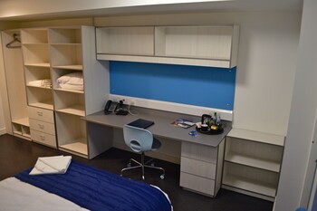 The Jean Muir Student Village ( جین مویر استودنت ویلاج) Guestroom