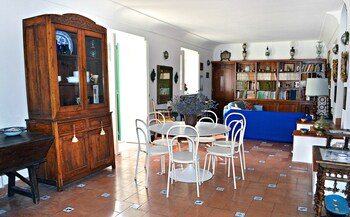 Villa Deli Living Room