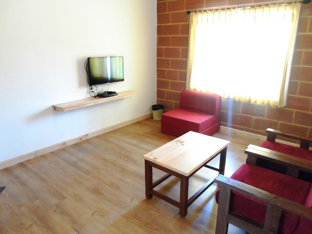 Altius Nest Hotel 