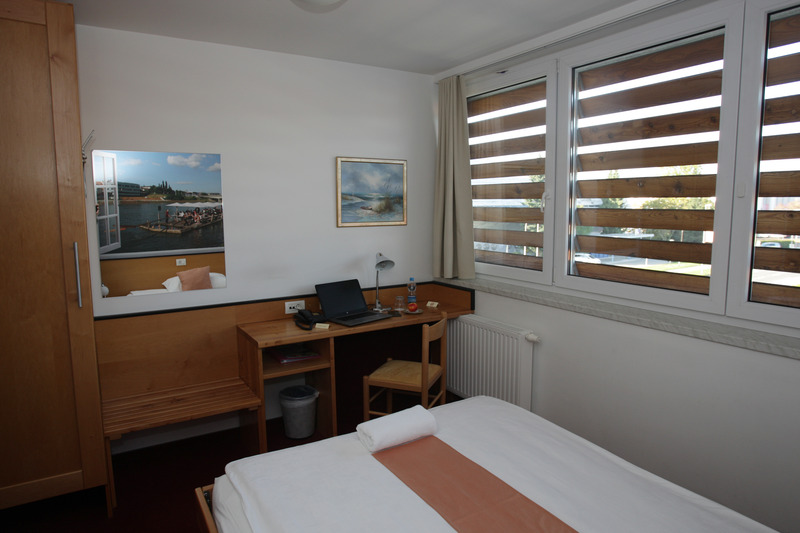 Hotel Tabor (هتل تابور) Room