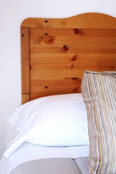 Bed And Breakfast D&d Guestroom