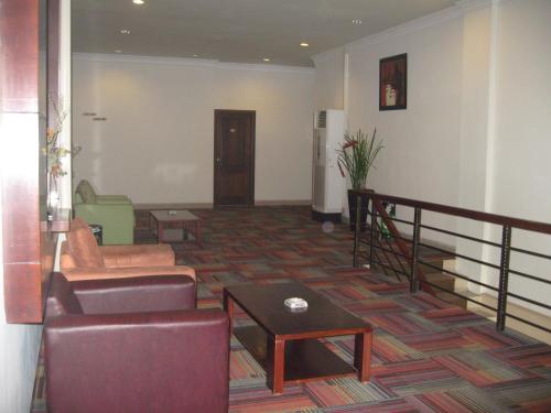 Imperial Hotel 